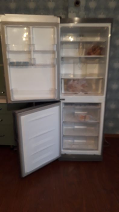 Холодильники LG.