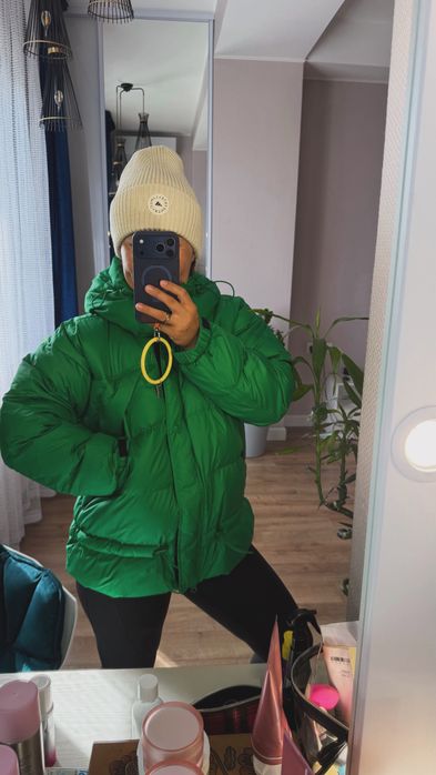 Продам куртку adidas by stella mccartney