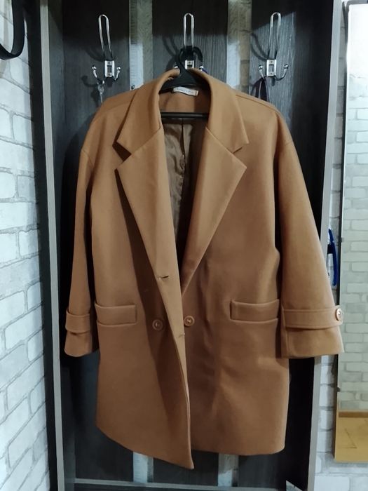 Продам женское пальто