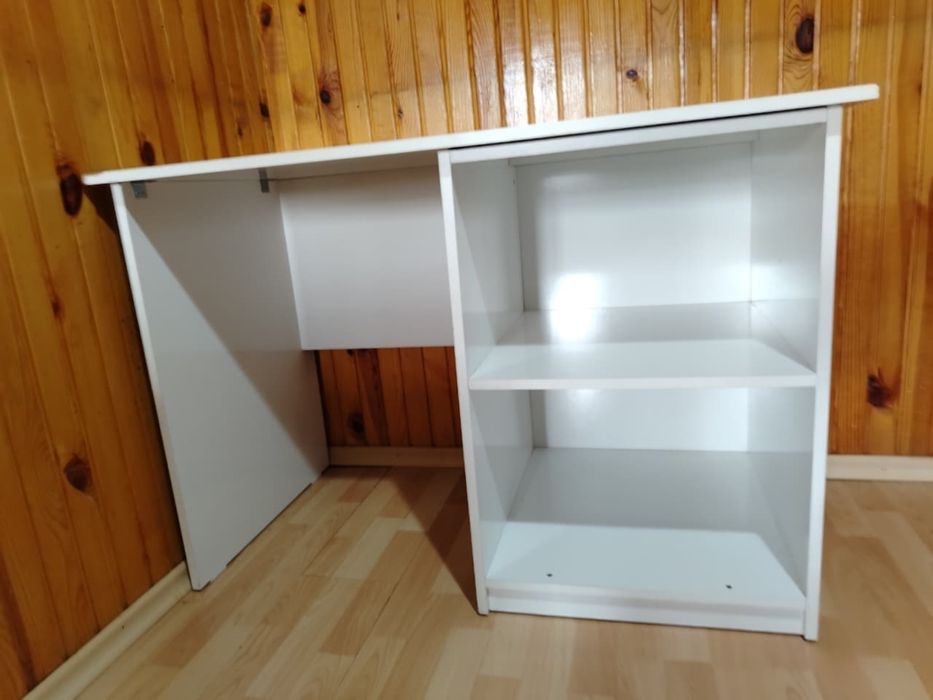 Продам письменный стол