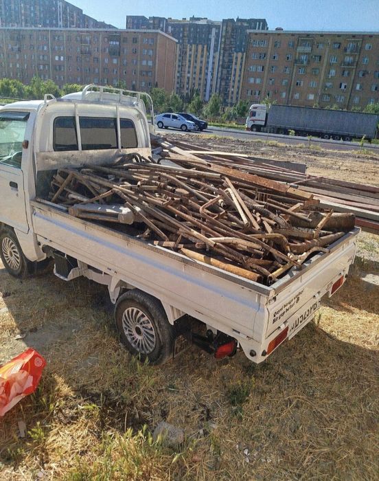 Mettalom maklatura plastmassa oq qog'oz  baklashka karton stroy musor