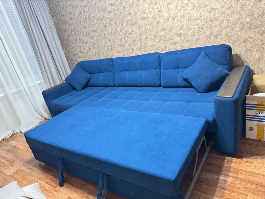 Продам диван синий. Диван сатылады