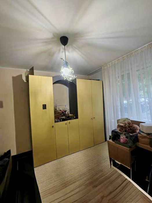 Vând apartament 3 camere conf 1