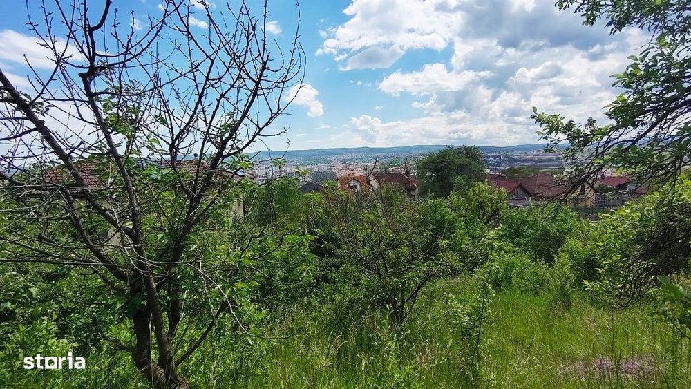 Teren intravilan de 2108 mp, cu casa, zona excelenta, Dambul Rotund