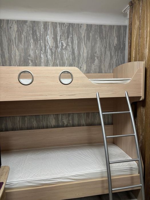 Продаётся двухъярусная кровать