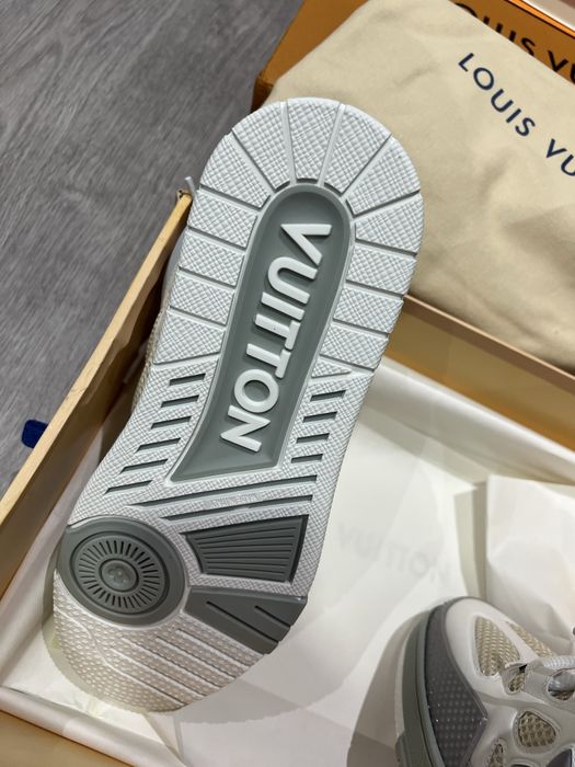 LV Louis Vuitton Skate Sneakers GREY