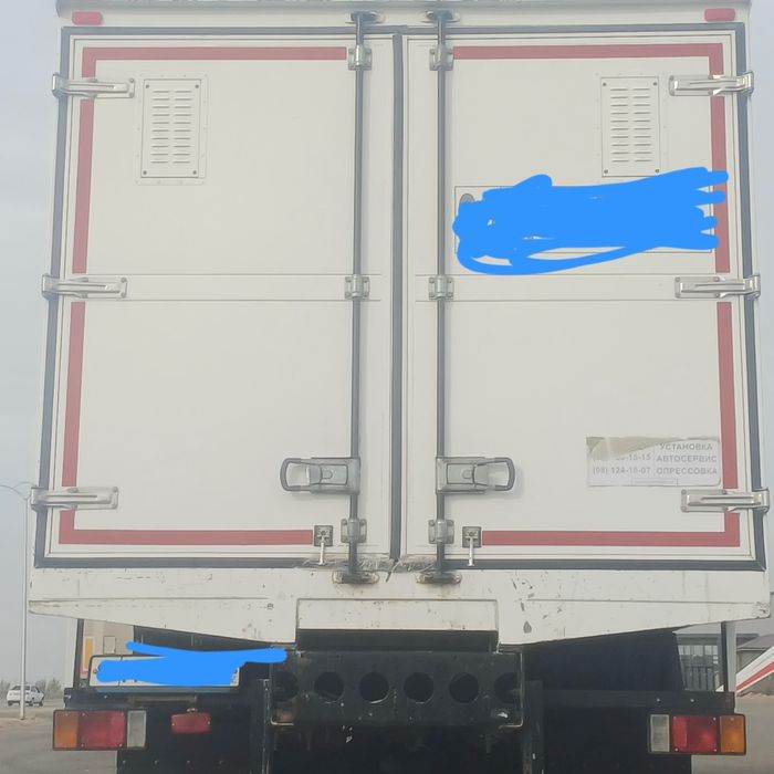 Isuzu 10 tonnalik sotiladi yurigan par abeki 385 ming  2021 yil