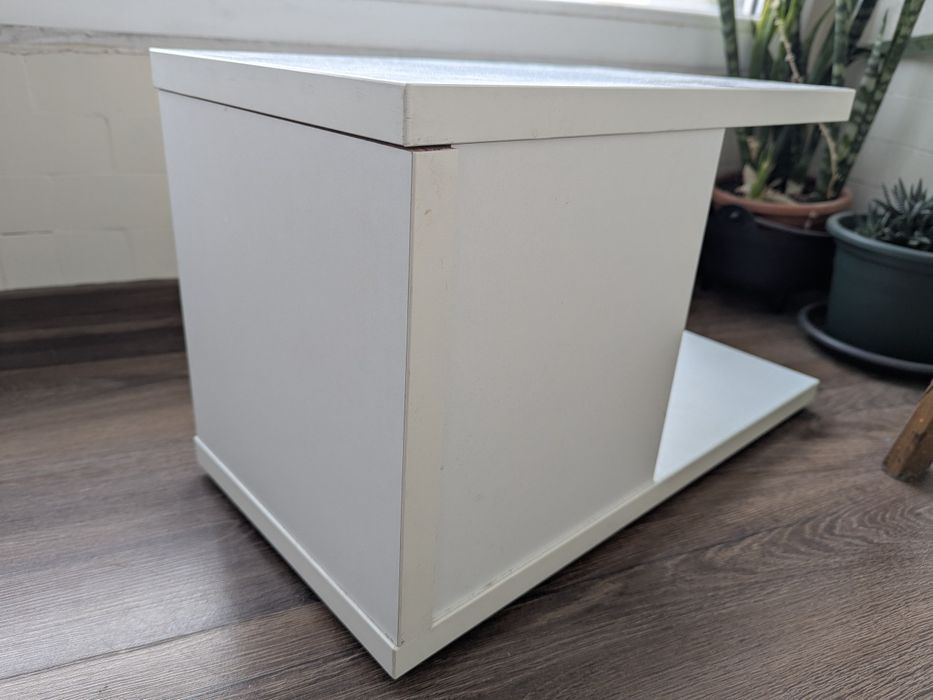 Noptiera mica din PAL