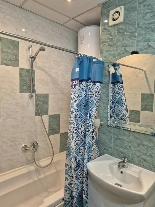 Дава се под наем Четиристаен апартамент в Варна, ХЕИ - 85 кв.м за 511 € - Снимка #8