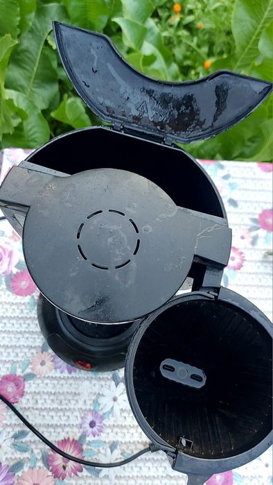 Кофеварка       .