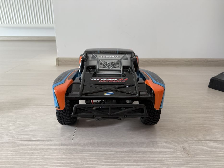 Automodel TRAXXAS Slash RTR