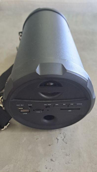 Boxa Akai ABTS-12C