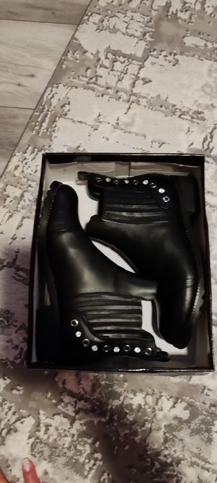 Ghete damă 38 noi de la Mei