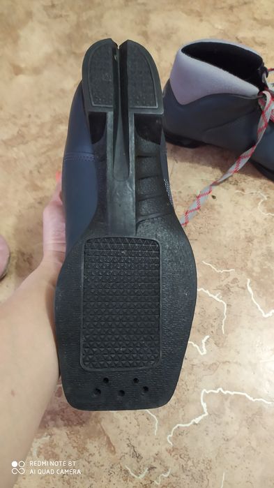 Ботинки для беговых лыж