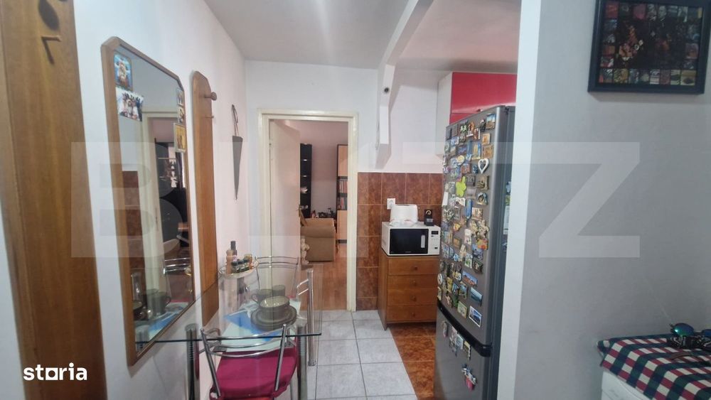 Apartament cu 3 camere Astra, etaj 1, beci, decomandat