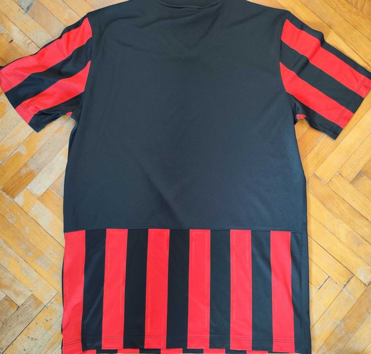 Оригинална футболна фланелка NIKE