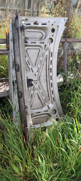 Запчасти на Ауди 100