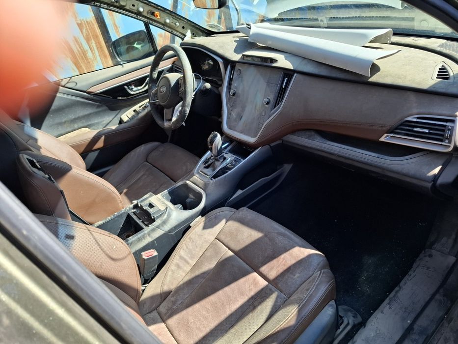 Субару Аутбек на части