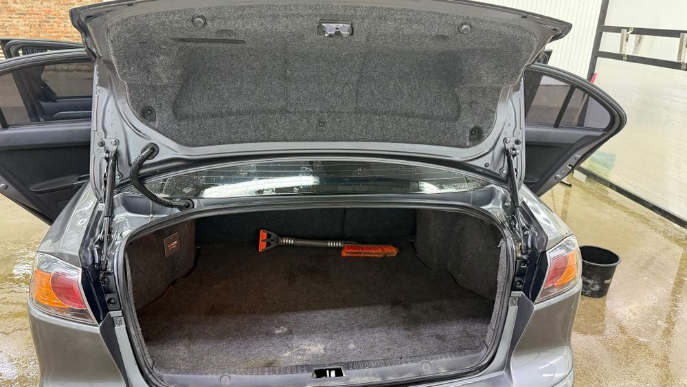 Продам Митсубищи Лансер 10 автомат