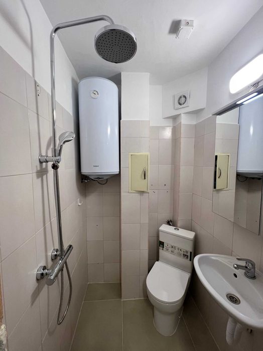 Продава се Двустаен апартамент в Варна, Автогара - 42 кв.м за 1298 €/кв.м - Снимка #5