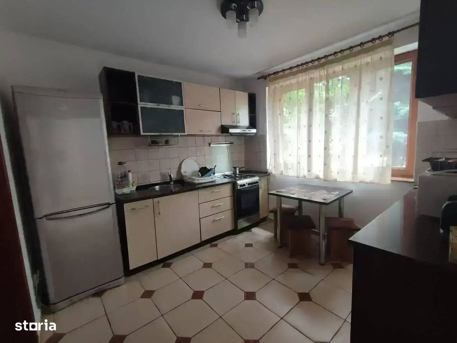 Vila 5 camere 230 mp utili curte 350 libera Sfantul Ioan Disponibila