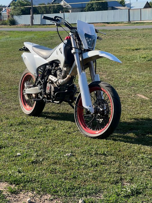 Эндуро мотоцикл на мотардах