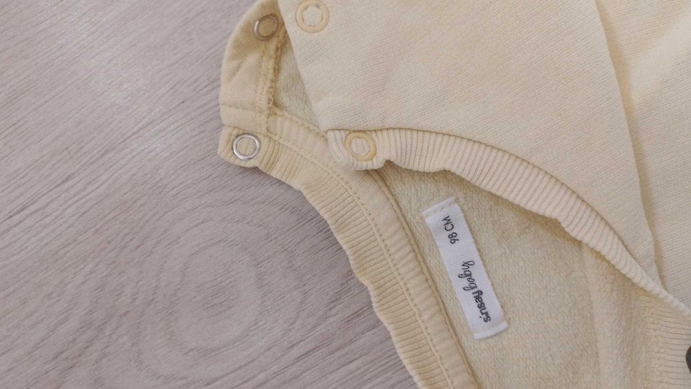 Костюмы (комплекты) / штаны и кофта на 2-3 года