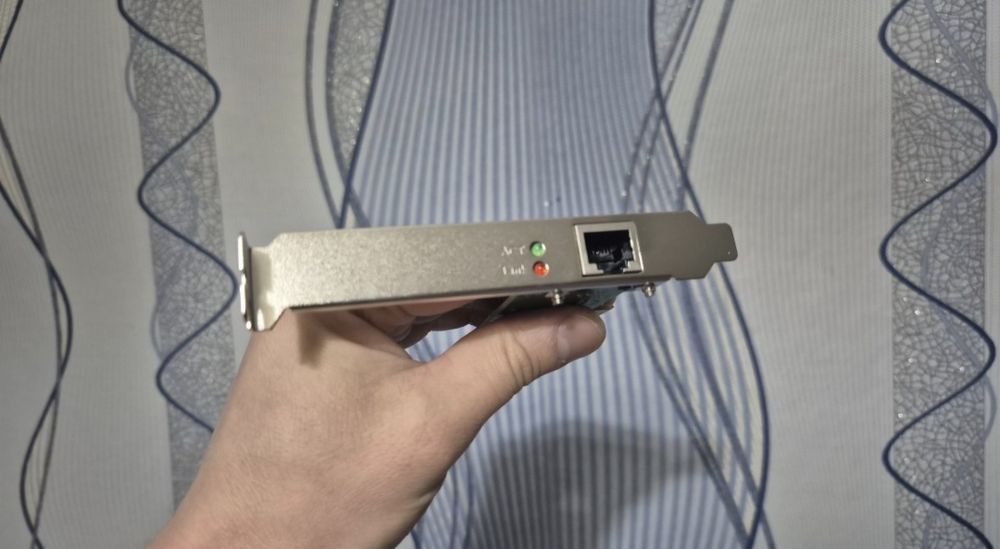 Сетевая карта Realtek.