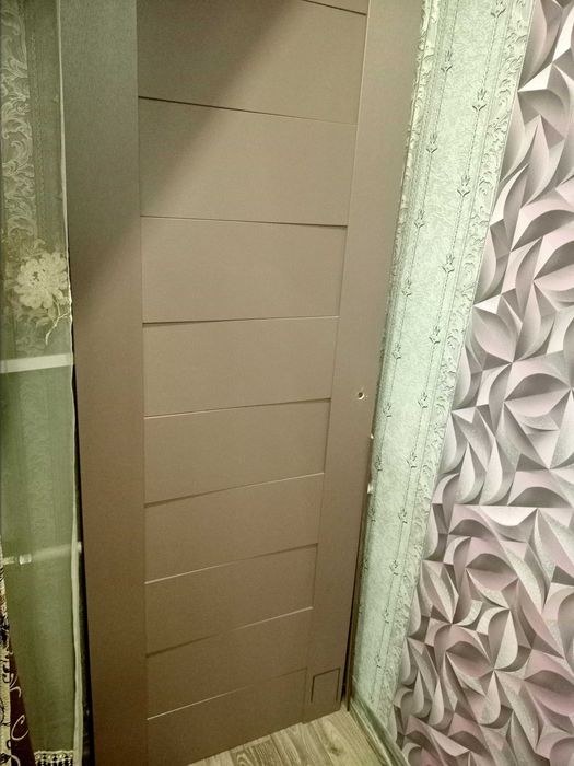 Продам дверь межкомнатную