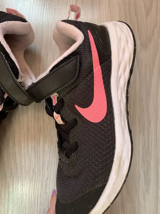 Черни маратонки Nike