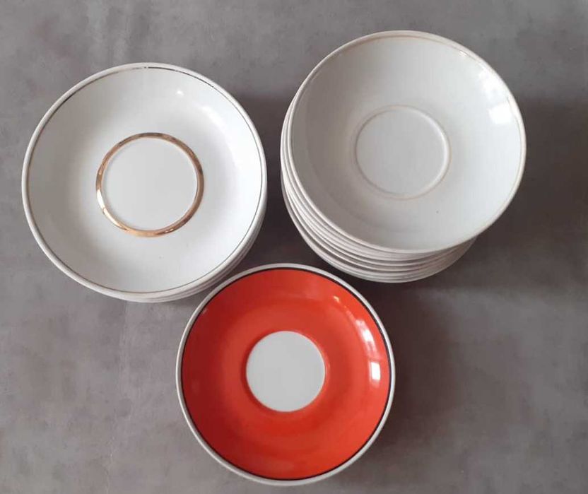 продам Чайные блюдца