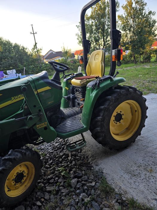 Tractor john deere 3520