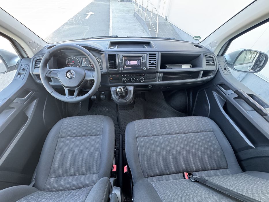 Volkswagen Caravelle T6 2015