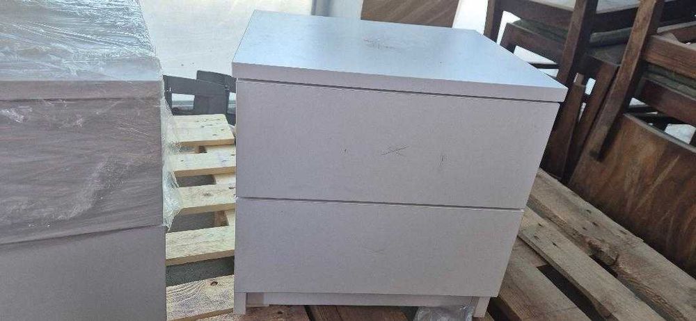 Нощно шкафче ново с 2 чекмеджета