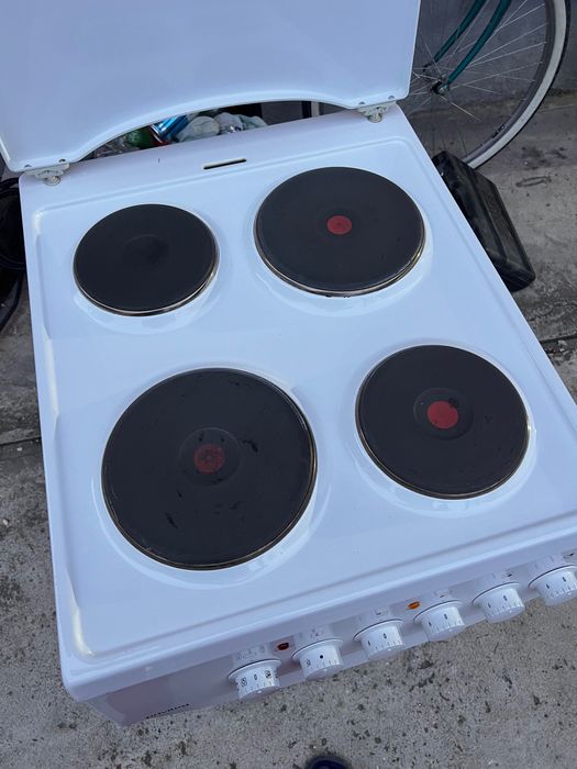 Aragaz Electric, cuptor încorporat