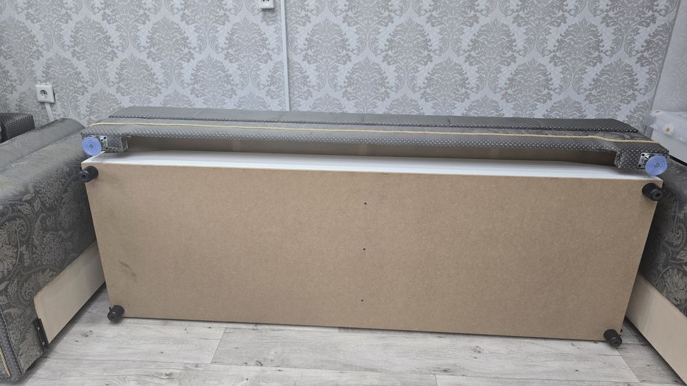 Продам Диван с Креслом