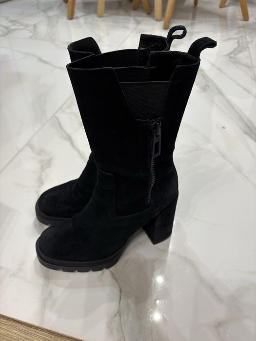 Ghete Musette cu toc gros, piele intoarsa