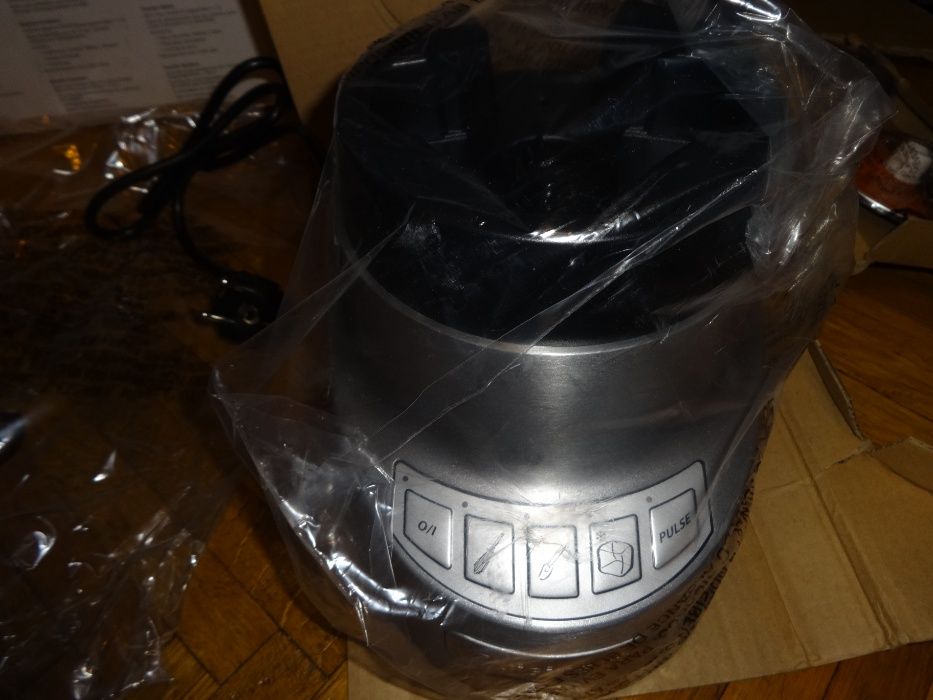 OCAZIE, -40 % Reducere, Cuisinart Blender/Tocator, 4 Viteze, SIGILAT
