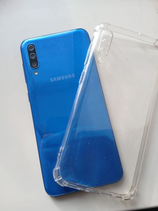 В продаже samsung A 50