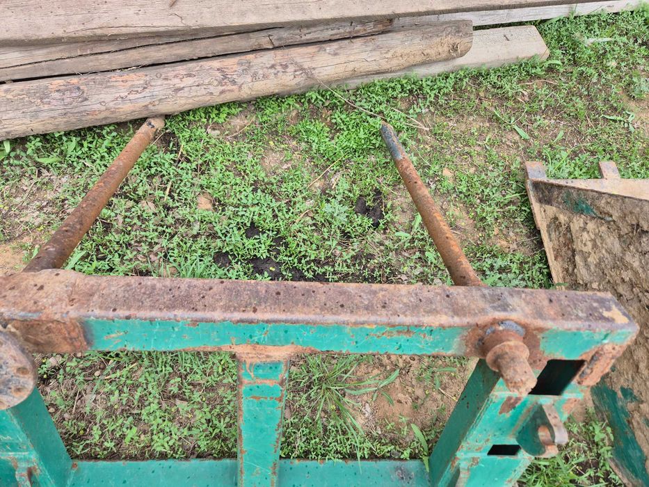 КУН для трактора Беларус, вила и ковш