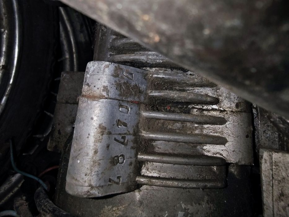 Vând motor complet  Mobra 50