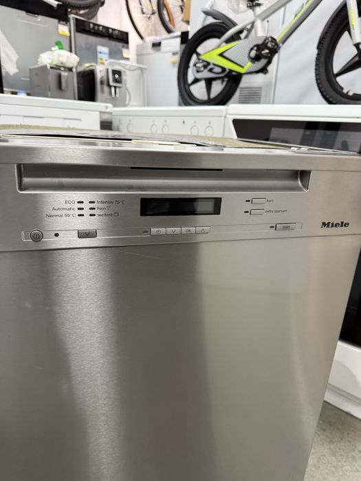 Съдомиялна MIELE 60/см  Автоматично отваряне