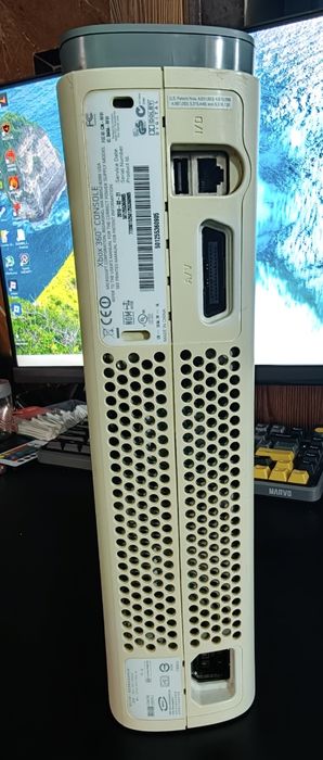 Vând Xbox 360 in stare ok