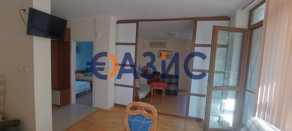 Продава се Тристаен апартамент в к.к. Слънчев бряг - 67 кв.м за 1120 €/кв.м - Снимка #5