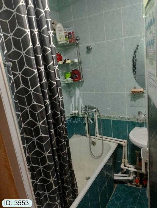 5-mikrarayon jomiy 31 maktab tomonda kvartira sotiladi№3553