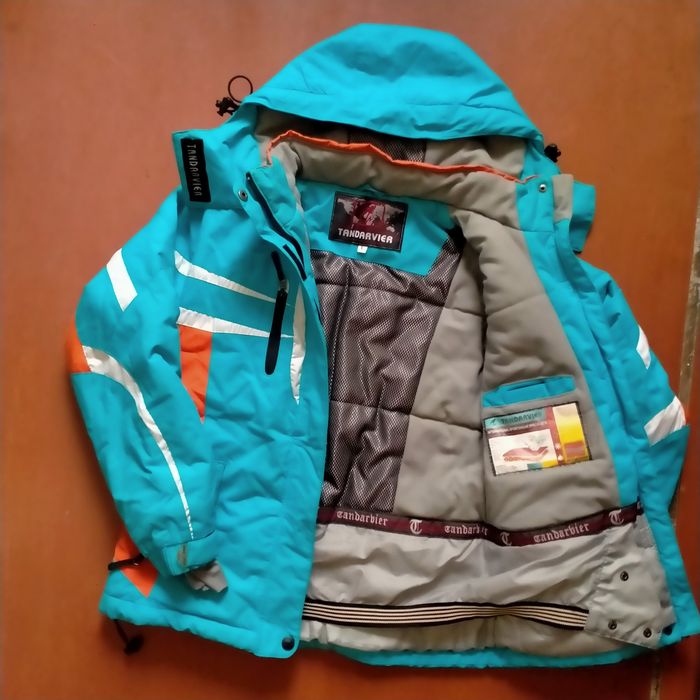 Куртка спортивная