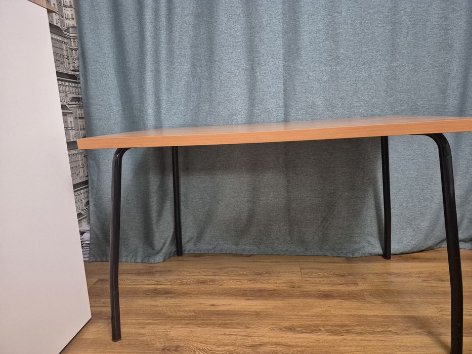 Стол 120см на 80см