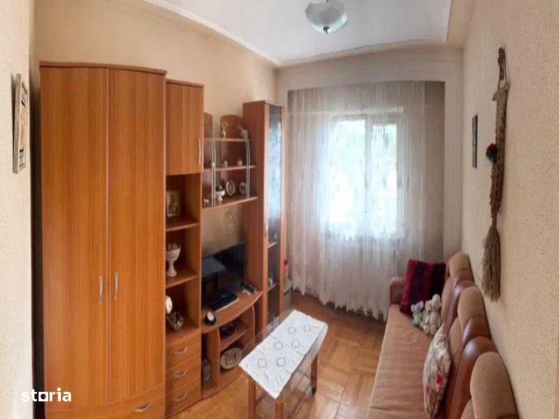Apartament trei camere - etajul 2 - str. Unirea Principatelor - 78mp