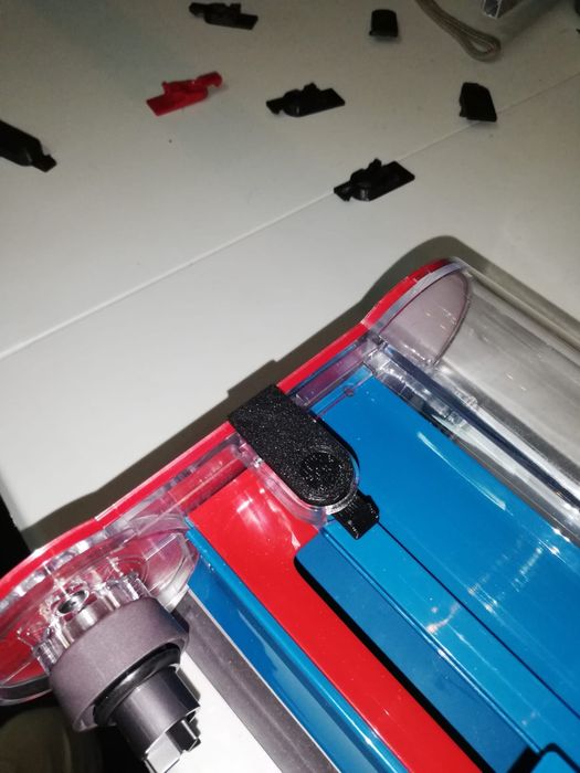 Buton aspirator Dysonperie submarine