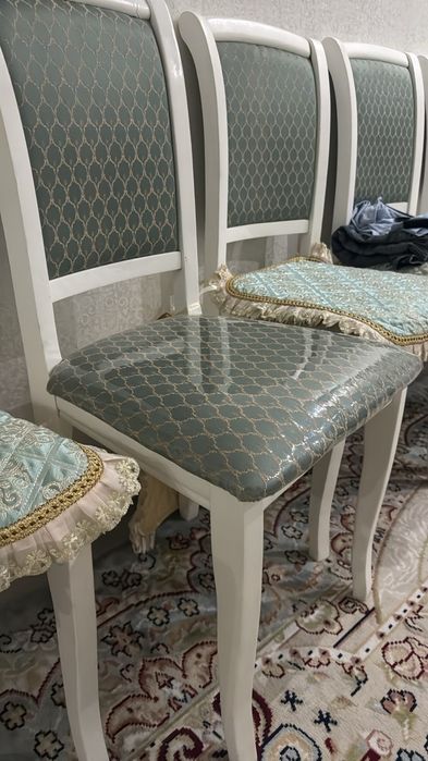 Срочно продам стулья